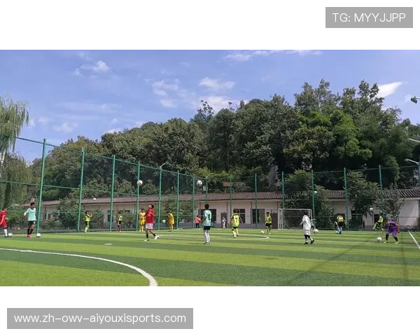 足球战术室布置是否便于赛前教练组进行多角度的技战术部署